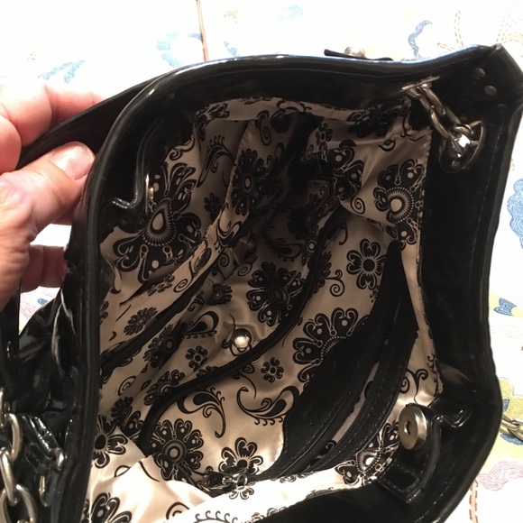 Grace Adele Black Patent Leather Bag - Picture 5 of 5